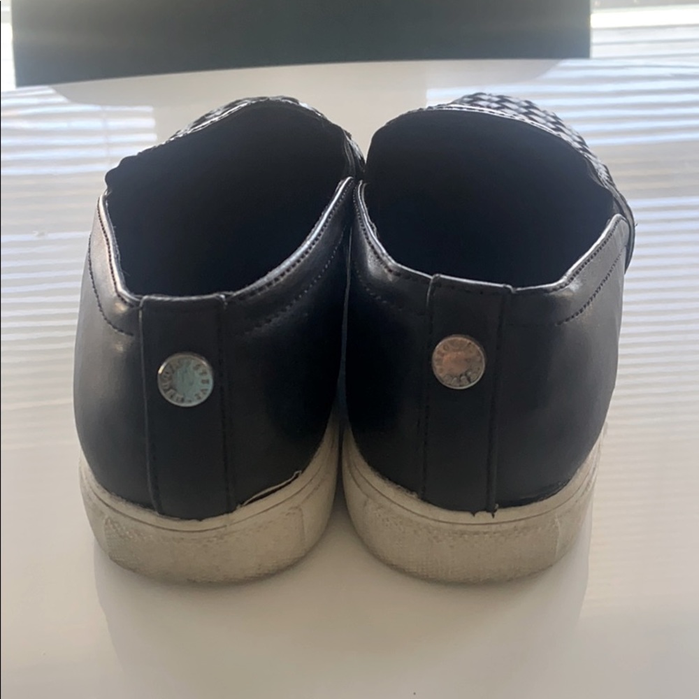 Steve Madden slip on sneakers size 7 - Picture 3 of 4